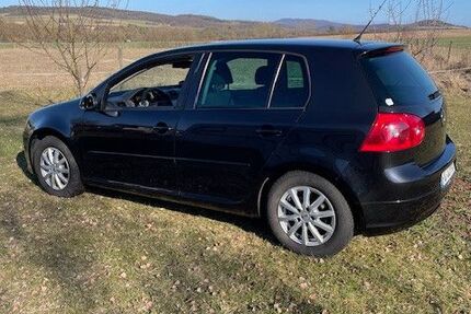VW Golf 175.000 km 1.899 &euro; Eiterfeld 36132