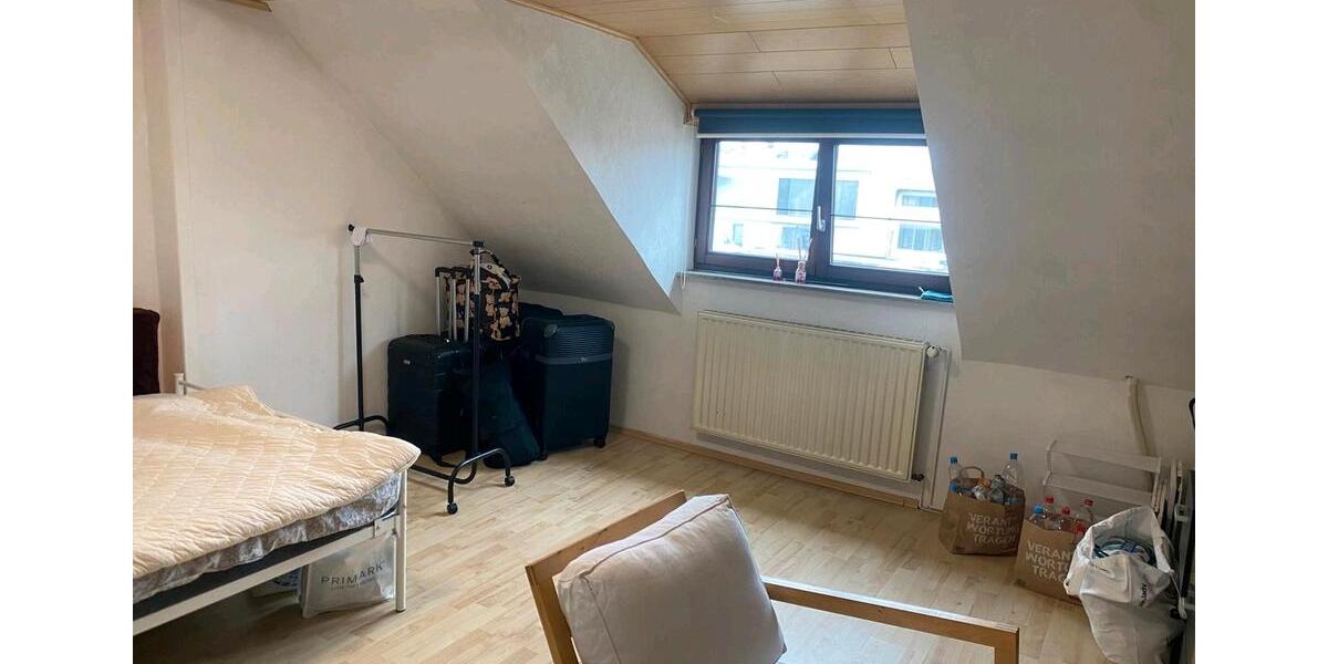 Etagenwohnung Petersberg - 1 Zimmer, 120 m&sup2;, 465&euro; | Angebot:26023554