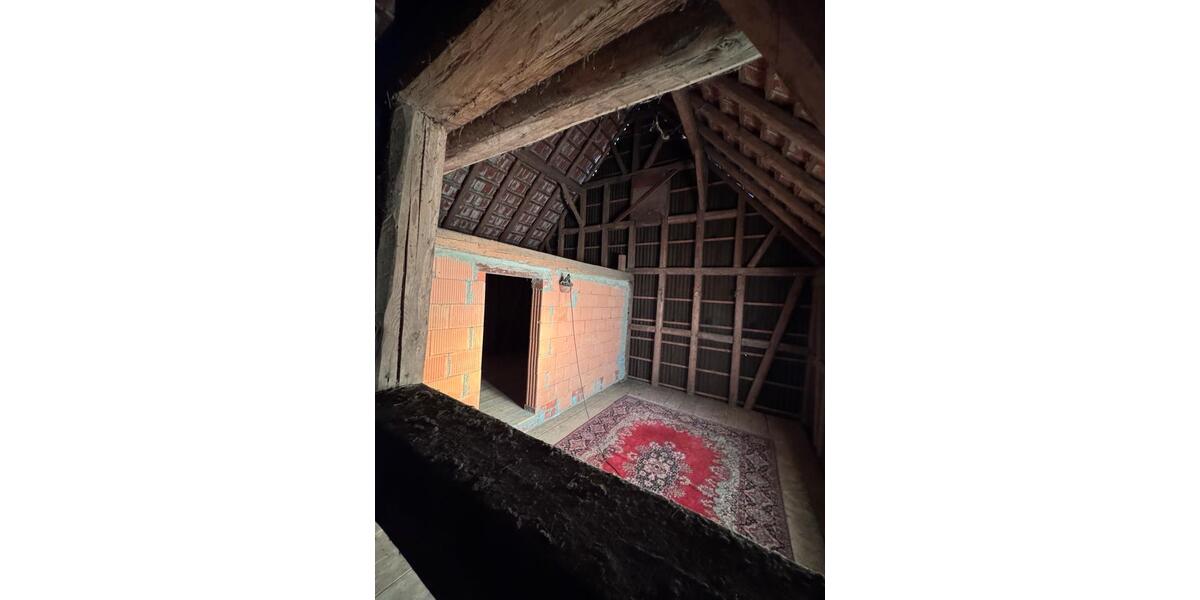 Einfamilienhaus Herbstein - 6 Zimmer, 100 m&sup2;, 85.000&euro; | Angebot:26112999