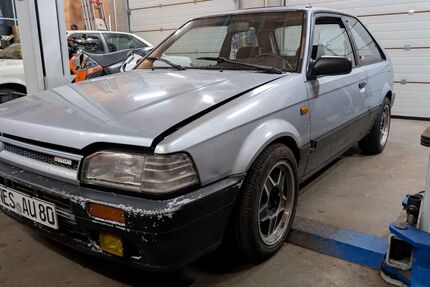 Mazda 323 166.000 km 4.500 &euro; Bischofsheim 97653