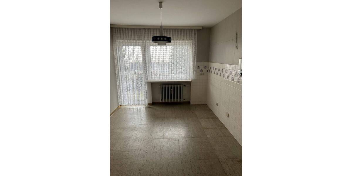 Einfamilienhaus Bad Salzschlirf - 7 Zimmer, 201 m&sup2;, 263.000&euro; | Angebot:25664848