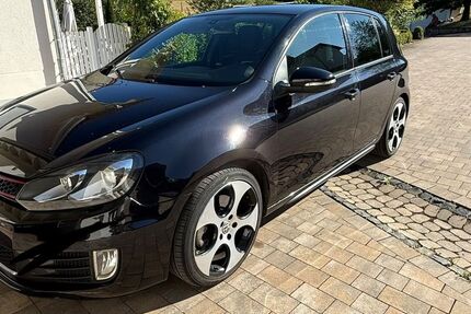 VW Golf 214.000 km 5.500 &euro; Hünfeld 36088
