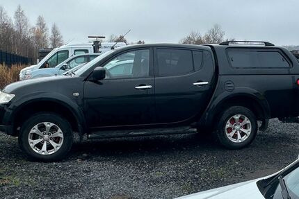 Mitsubishi L200 200.000 km 9.800 &euro; Flieden 36103