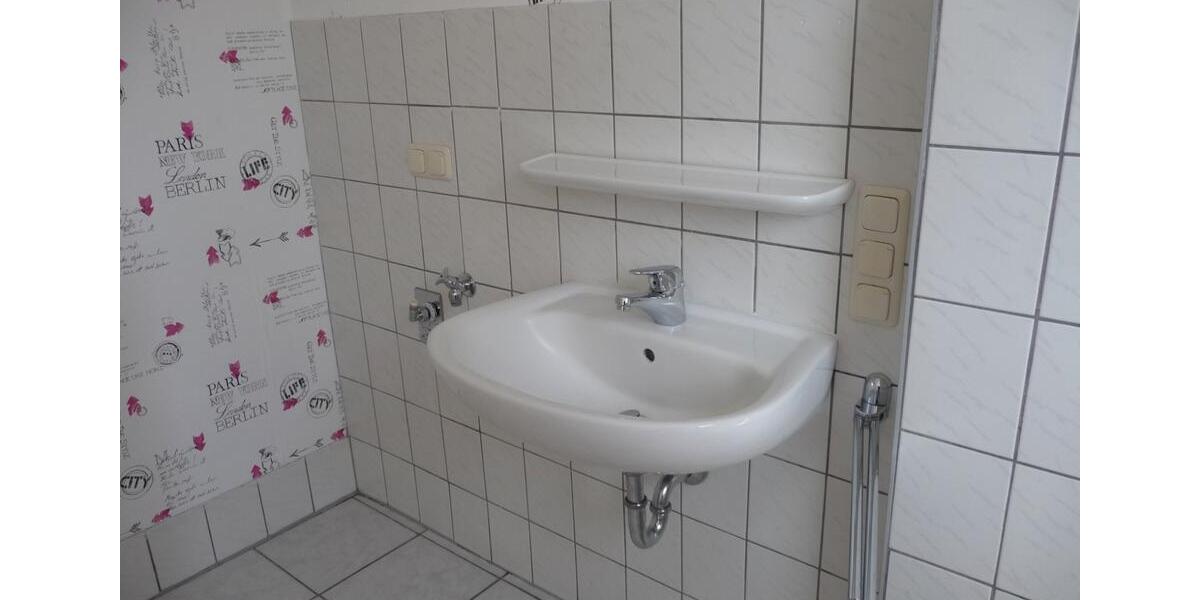 Dachgeschoßwohnung Niederaula - 3 Zimmer, 75 m&sup2;, 568&euro; | Angebot:26152137