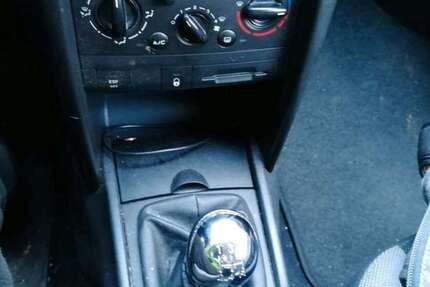 Peugeot 207 178.000 km 1.200 &euro; Neuhof 36119