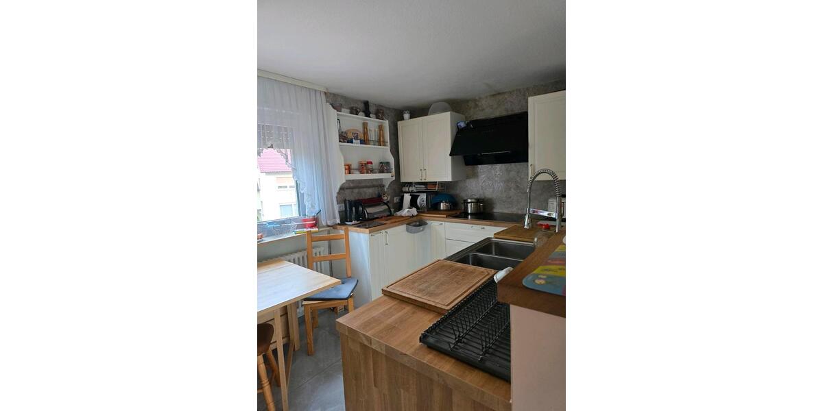 Einfamilienhaus Eiterfeld - 9 Zimmer, 220 m&sup2;, 300.000&euro; | Angebot:26770391