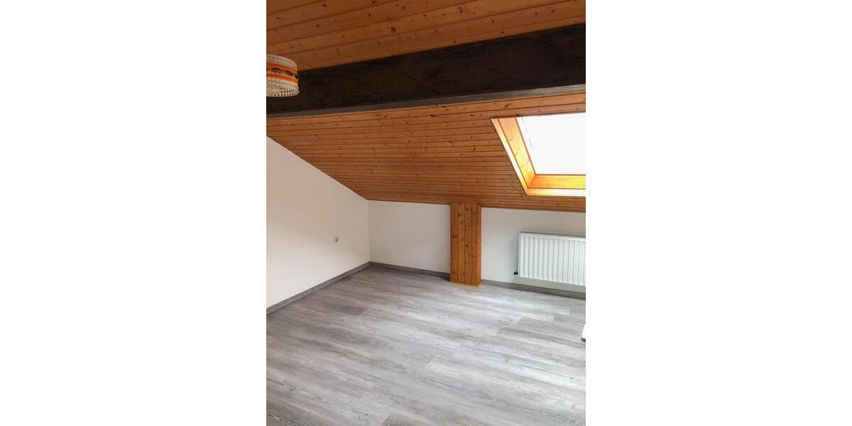 Dachgeschoßwohnung Gersfeld (Rhön) - 2 Zimmer, 50 m&sup2;, 450&euro; | Angebot:25253690