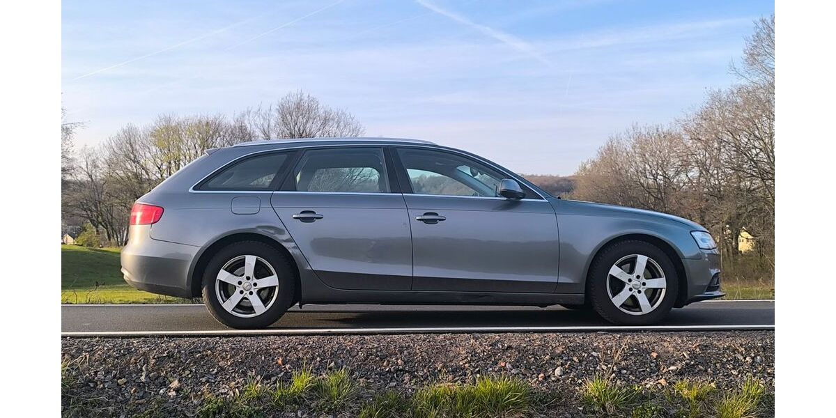 Audi A4 324.600 km 4.900 &euro; Hosenfeld 36154
