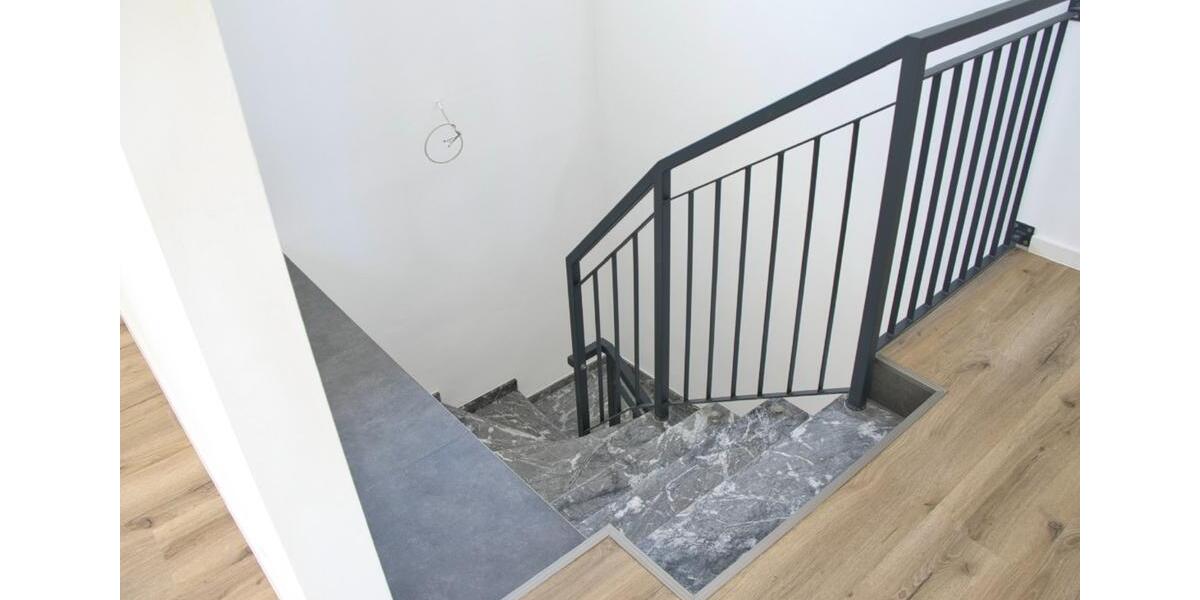 Dachgeschoßwohnung Künzell - 4 Zimmer, 124 m&sup2;, 389.000&euro; | Angebot:25216831