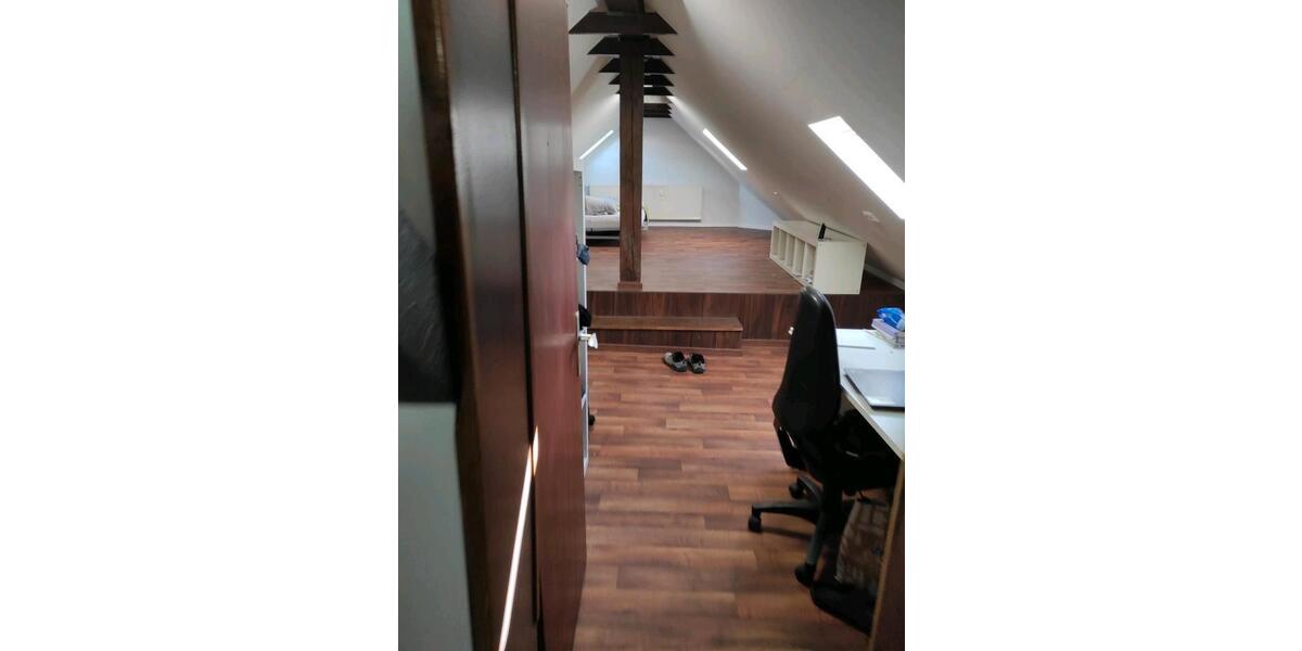 Dachgeschoßwohnung Neuhof - 1.5 Zimmer, 20 m&sup2;, 500&euro; | Angebot:25931318