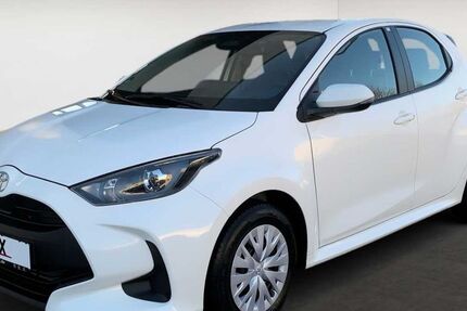 Toyota Yaris 6.800 km 21.990 &euro; Petersberg 36100