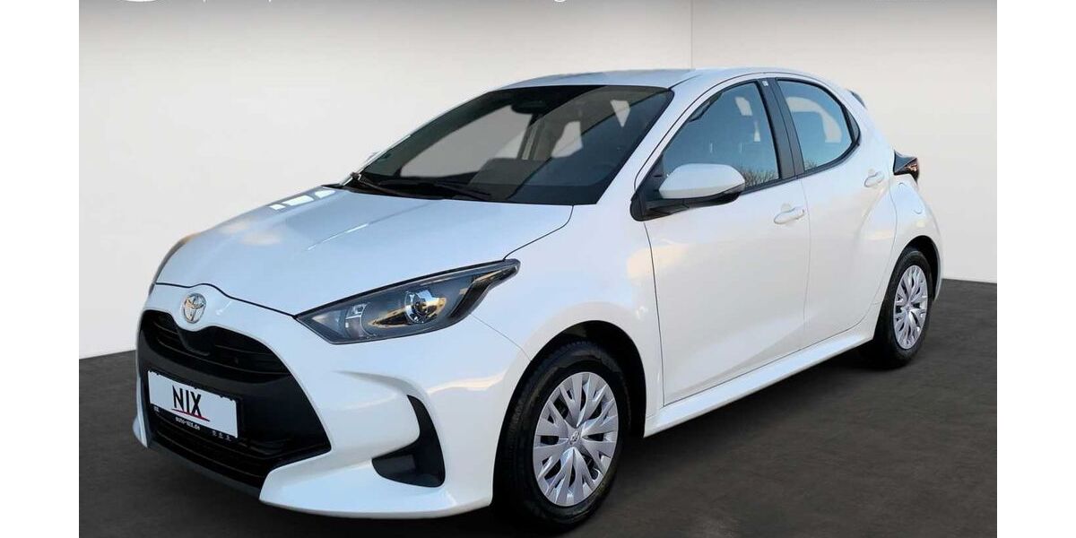 Toyota Yaris 6.800 km 21.990 &euro; Petersberg 36100