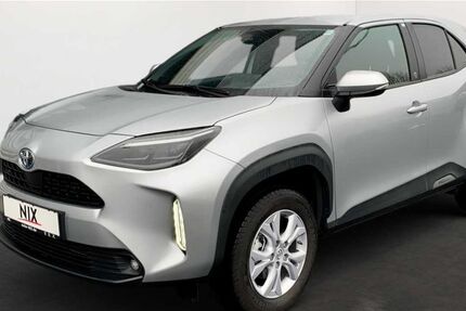 Toyota Yaris Cross 15.800 km 25.990 &euro; Petersberg 36100