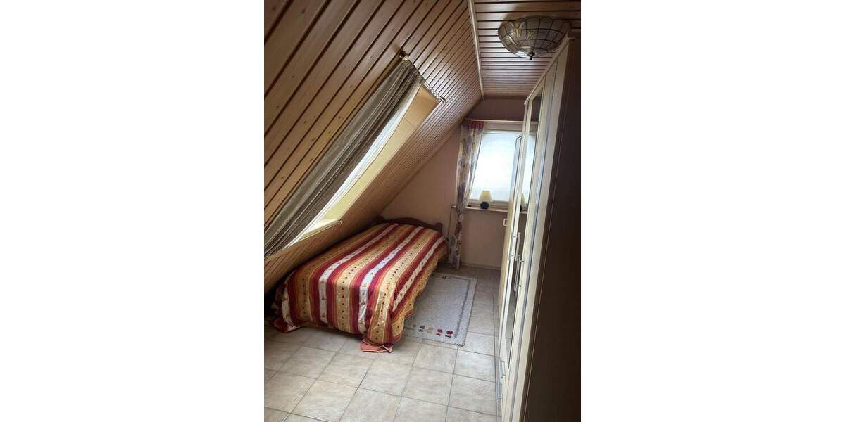 Doppelhaushälfte Großenlüder - 5 Zimmer, 185 m&sup2;, 375.000&euro; | Angebot:25664844