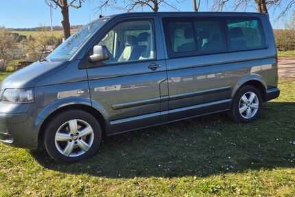 VW T5 Multivan 272.000 km 15.400 &euro; Niederaula-Hattenbach 36272