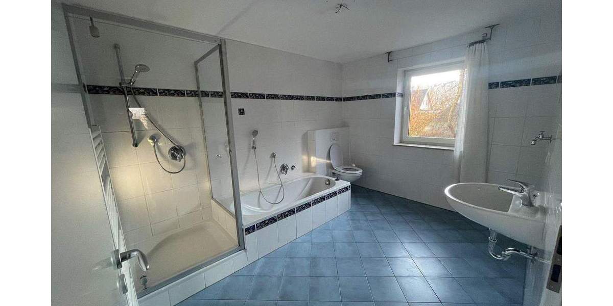 Etagenwohnung Schlüchtern - 2 Zimmer, 83 m&sup2;, 690&euro; | Angebot:25752233