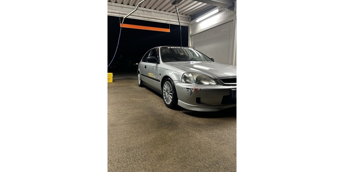 Honda Civic 145.000 km 5.000 &euro; Fulda 36037