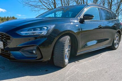 Ford Focus 82.000 km 17.200 &euro; Buchenrod 36103