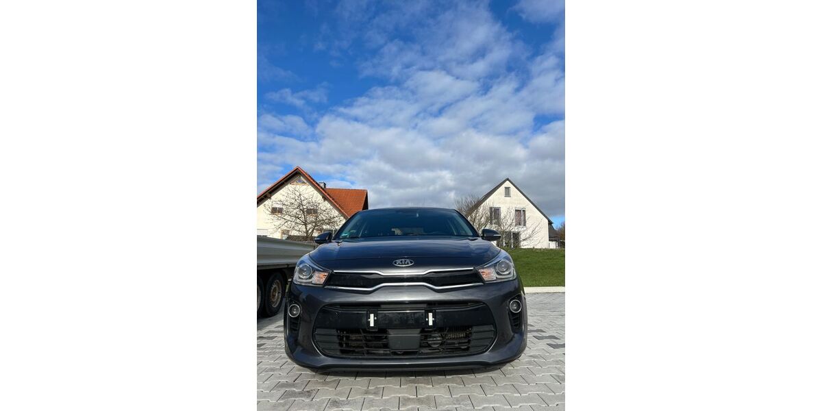Kia Rio 138.000 km 10.300 &euro; Hofbieber Schwarzbach 36145