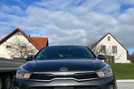 Kia Rio 138.000 km 8.500 &euro; Hofbieber Schwarzbach 36145