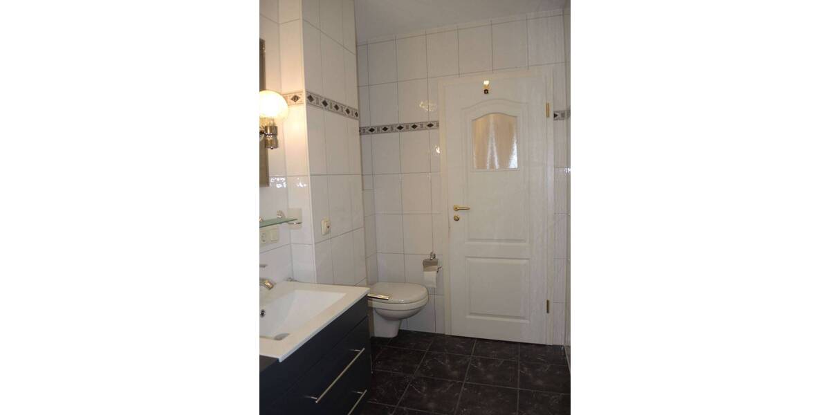 Etagenwohnung Bad Brückenau - 4 Zimmer, 135 m&sup2;, 900&euro; | Angebot:26117986