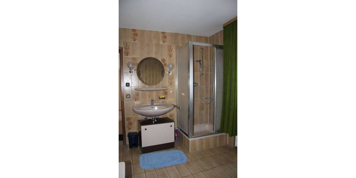 Mehrfamilienhaus, Wohnhaus Herbstein Rixfeld - 8 Zimmer, 190 m&sup2;, 169.000&euro; | Angebot:25746666