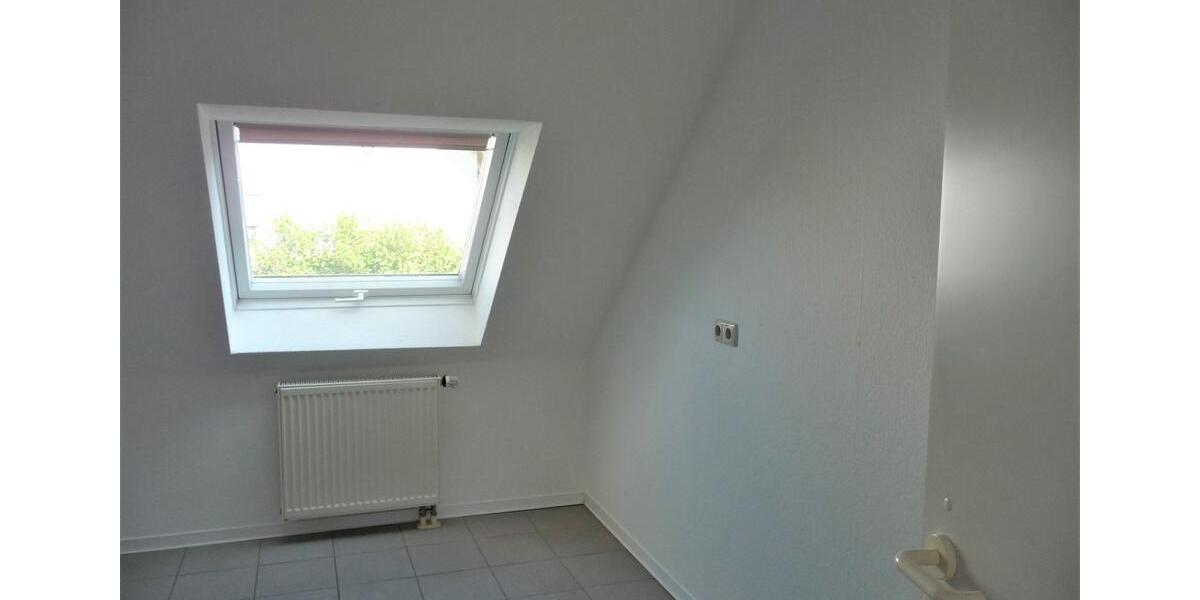 Dachgeschoßwohnung Niederaula - 3 Zimmer, 75 m&sup2;, 568&euro; | Angebot:26152137