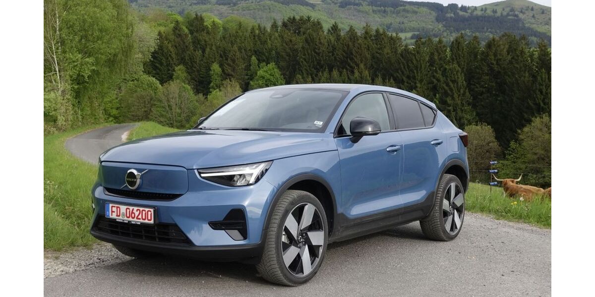 Volvo C40 31.750 km 30.590 &euro; Fulda 36043
