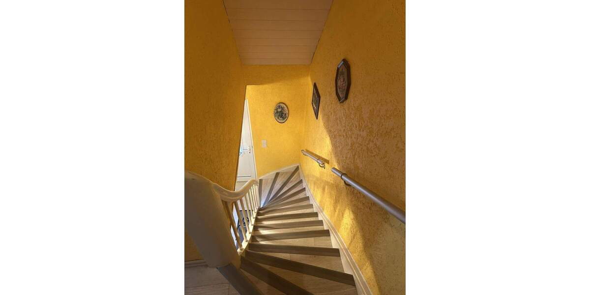 Doppelhaushälfte Großenlüder - 5 Zimmer, 185 m&sup2;, 375.000&euro; | Angebot:25664844