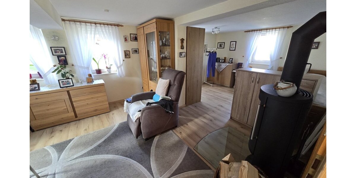 Kalbach-OT, EFH + Scheune - Einfamilienhaus Kalbach Uttrichshausen | Angebot:26093481