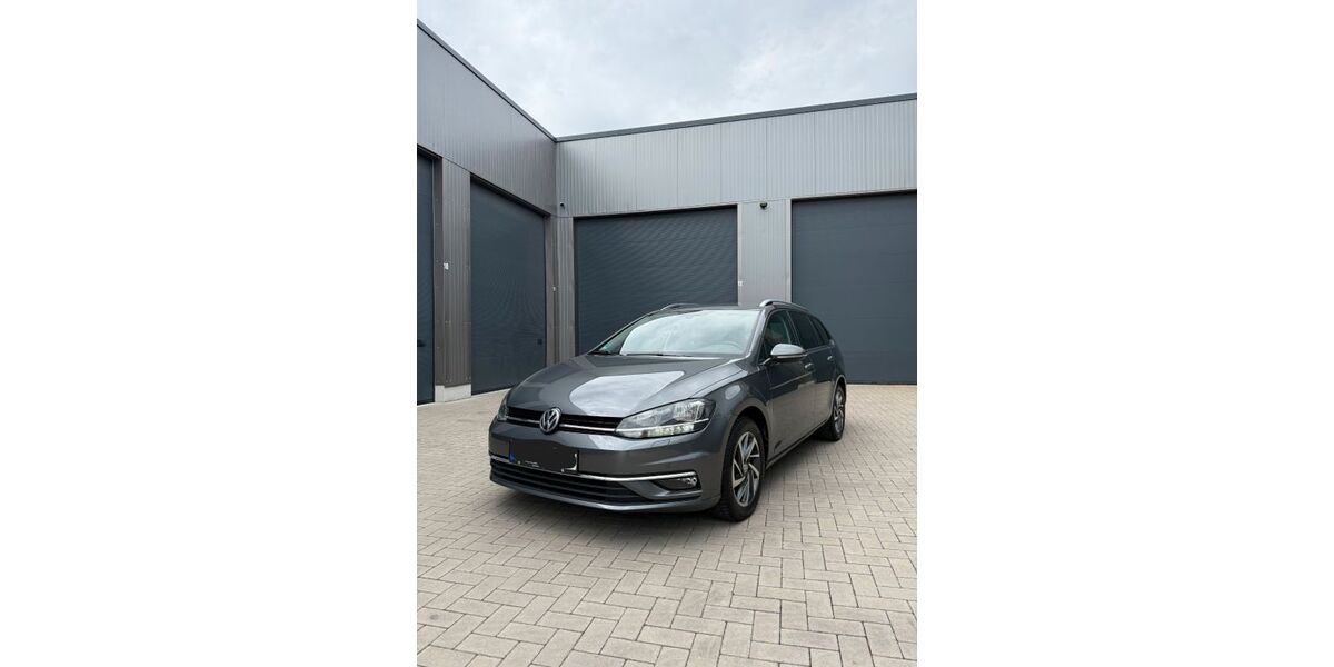 VW Golf 124.000 km 12.700 &euro; Petersberg 36100