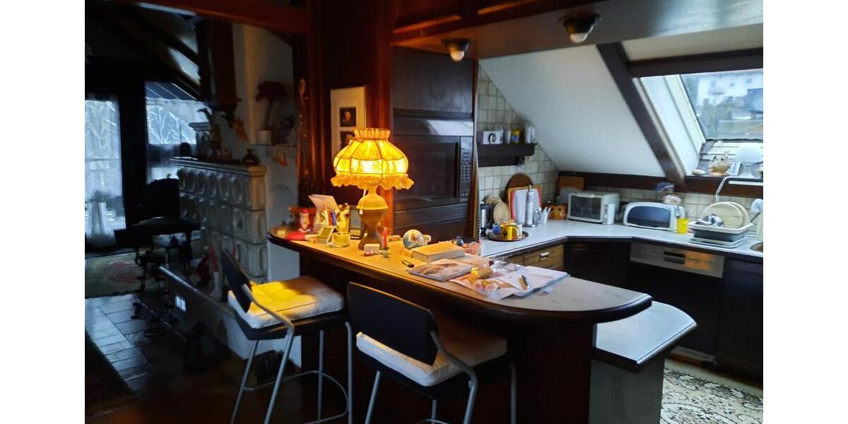 Einfamilienhaus Hosenfeld - 5 Zimmer, 210 m&sup2;, 325.000&euro; | Angebot:22211348