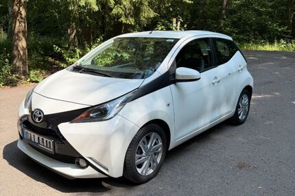 Toyota Aygo (X) 75.753 km 6.000 &euro; Sinntal 36391