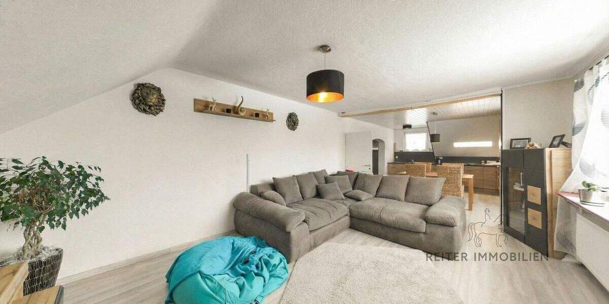 Mehrfamilienhaus, Wohnhaus Hünfeld-Nüst Nüst - 8 Zimmer, 156 m&sup2;, 449.000&euro; | Angebot:25703752