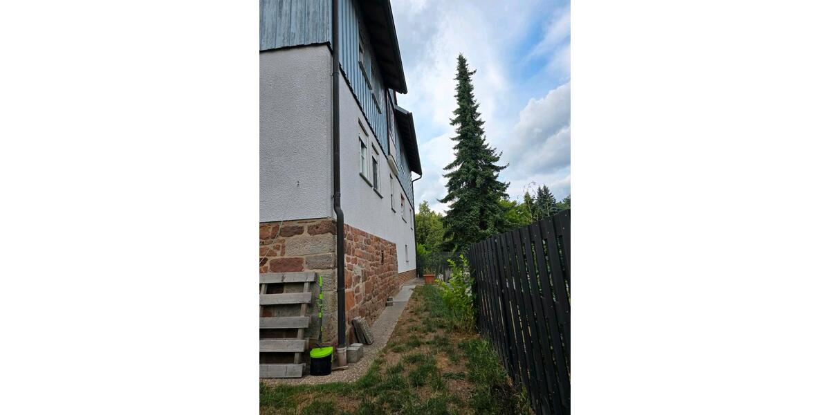 Einfamilienhaus Eiterfeld - 9 Zimmer, 220 m&sup2;, 300.000&euro; | Angebot:26770391