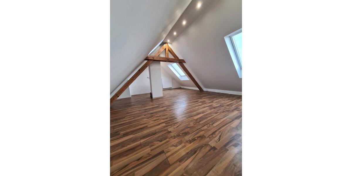 Etagenwohnung Lauterbach (Hessen) - 5 Zimmer, 133 m&sup2;, 750&euro; | Angebot:25837996