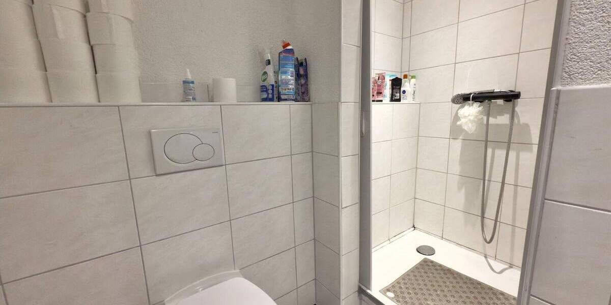 Mehrfamilienhaus, Wohnhaus Tann - 7 Zimmer, 211 m&sup2;, 190.000&euro; | Angebot:25692707