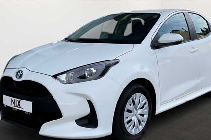 Toyota Yaris 17.788 km 18.970 &euro; Petersberg 36100