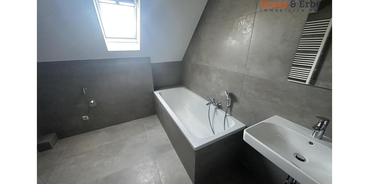 Dachgeschoßwohnung Schlüchtern - 3 Zimmer, 80 m&sup2;, 680&euro; | Angebot:26421128