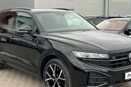 VW Touareg 22.419 km 73.950 &euro; Burghaun 36151