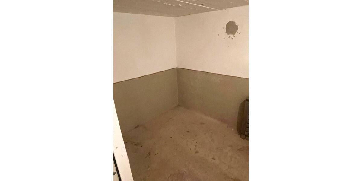 Einfamilienhaus Niederaula - 2 Zimmer, 150 m&sup2;, 69.000&euro; | Angebot:26321971