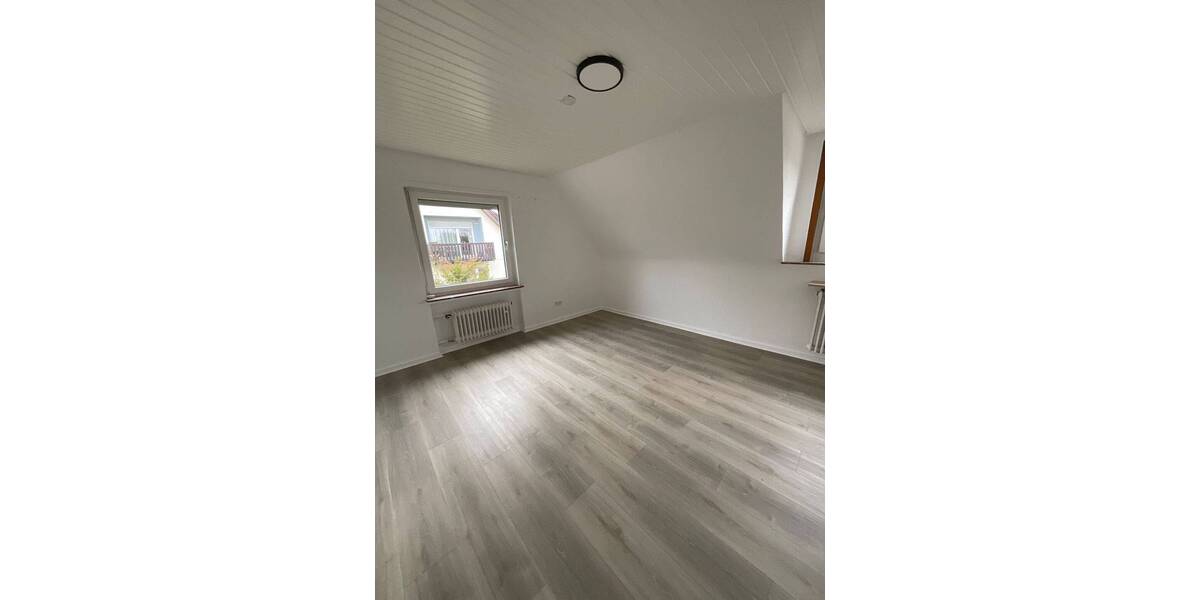 Einfamilienhaus Petersberg - 6 Zimmer, 180 m&sup2;, 1.600&euro; | Angebot:26106614