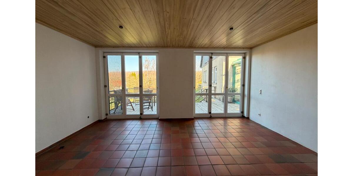 Einfamilienhaus Schlüchtern - 3 Zimmer, 150 m&sup2;, 1.600&euro; | Angebot:25964514