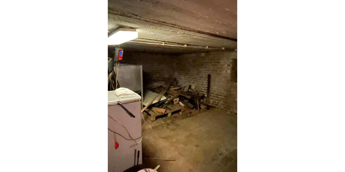 Einfamilienhaus Niederaula - 2 Zimmer, 150 m&sup2;, 69.000&euro; | Angebot:26321971