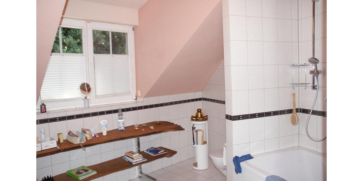 Einfamilienhaus Bad Brückenau - 7 Zimmer, 240 m&sup2;, 595.000&euro; | Angebot:26216018