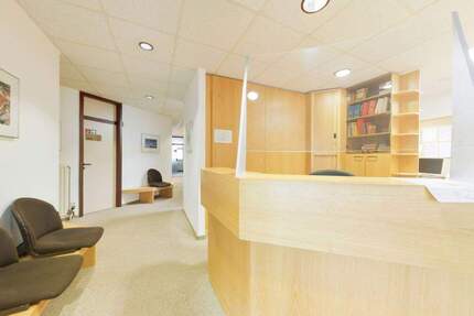 Gewerbeobjekt Hünfeld - 8 Zimmer, 150 m&sup2;, 249.000&euro; | Angebot:25664664