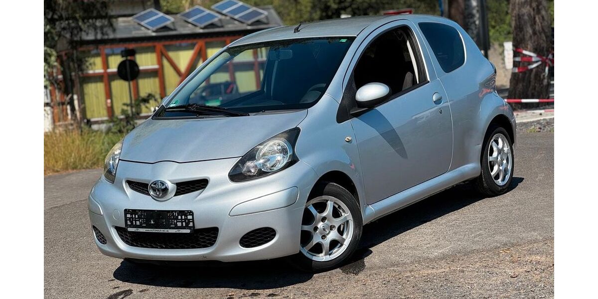 Toyota Aygo (X) 199.438 km 1.890 &euro; Schlitz 36110