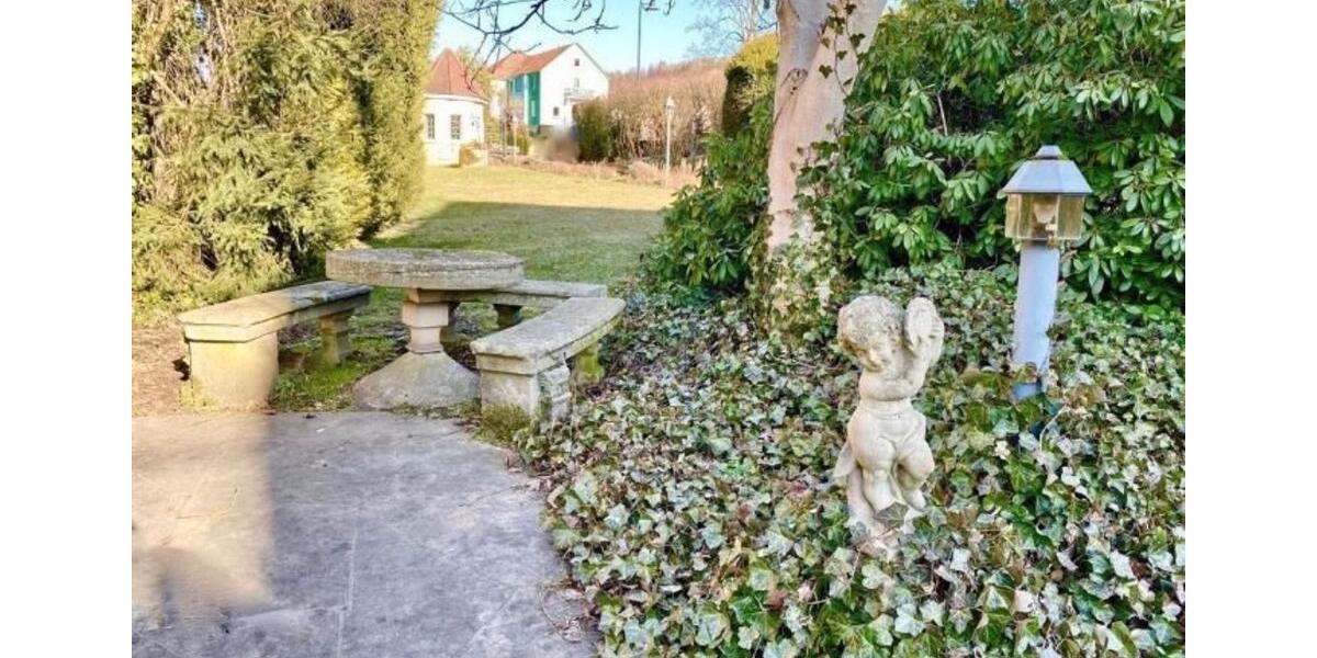 Einfamilienhaus Bad Brückenau - 9 Zimmer, 360 m&sup2;, 549.000&euro; | Angebot:26337230