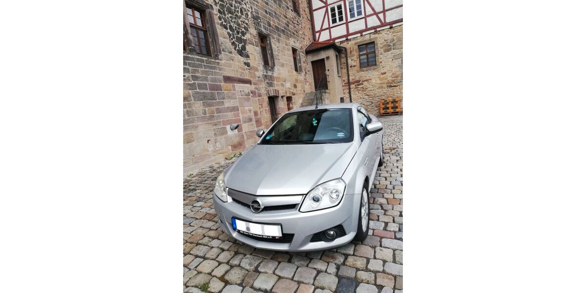 Opel Tigra 190.000 km 1.950 &euro; Eiterfeld 36132