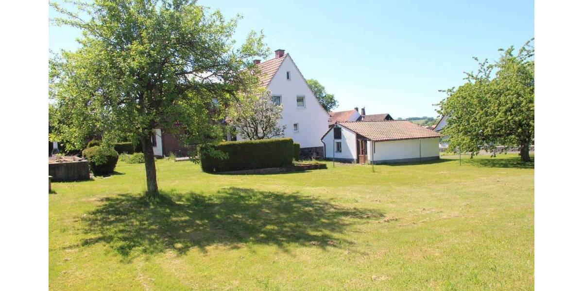Mehrfamilienhaus, Wohnhaus Herbstein Altenschlirf - 7 Zimmer, 153 m&sup2;, 185.000&euro; | Angebot:26751885